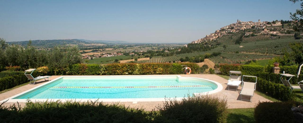 טרווי Agriturismo Fiordaliso מראה חיצוני תמונה