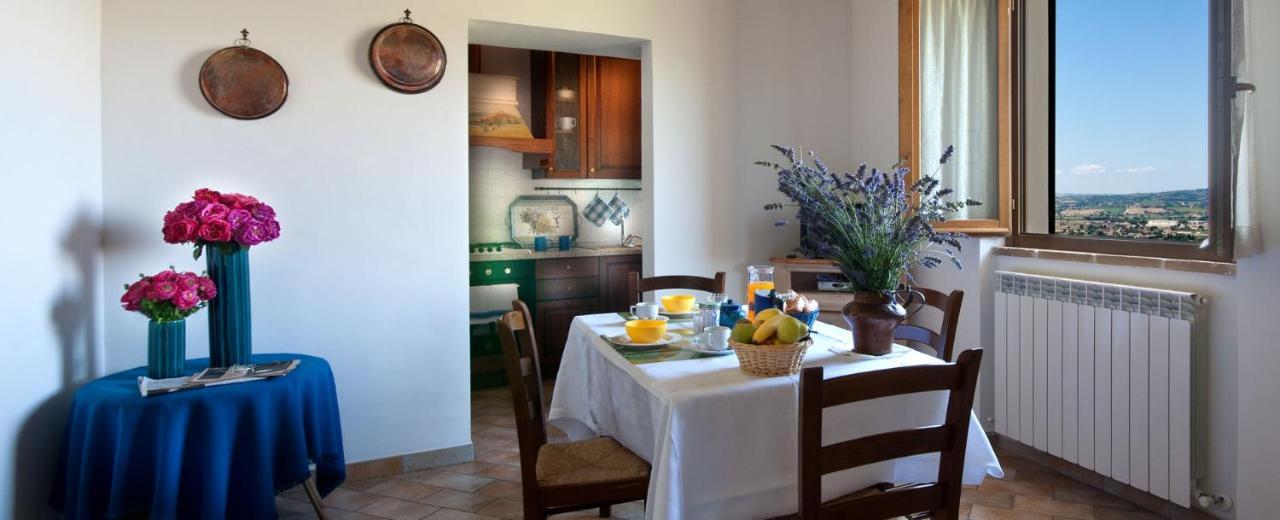טרווי Agriturismo Fiordaliso מראה חיצוני תמונה