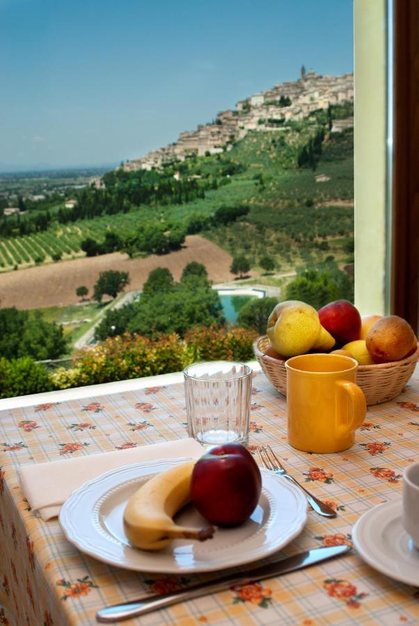 טרווי Agriturismo Fiordaliso מראה חיצוני תמונה