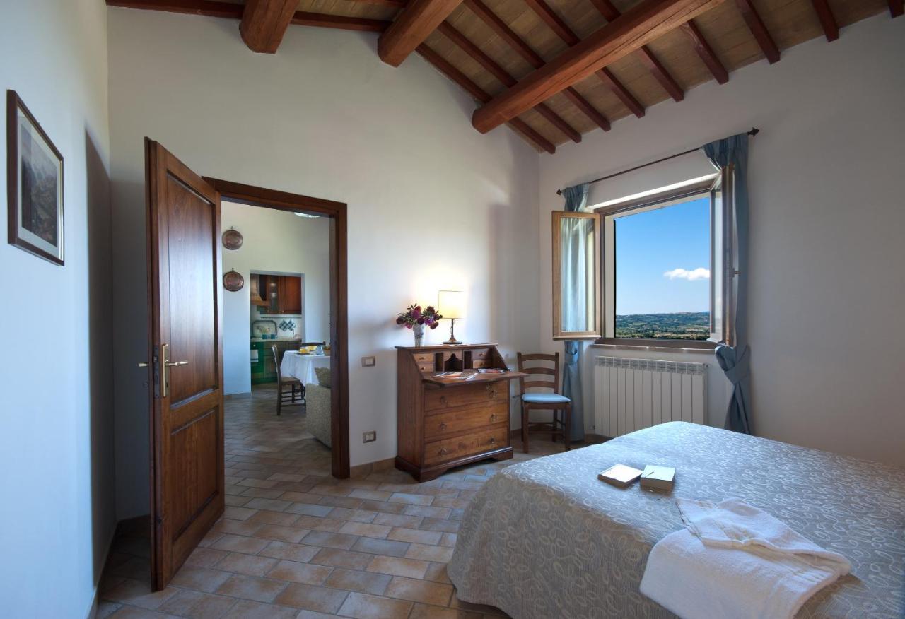 טרווי Agriturismo Fiordaliso מראה חיצוני תמונה