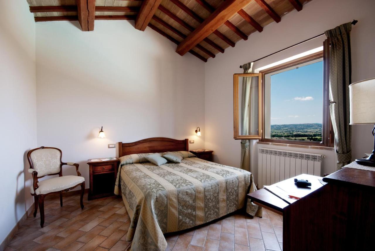 טרווי Agriturismo Fiordaliso מראה חיצוני תמונה